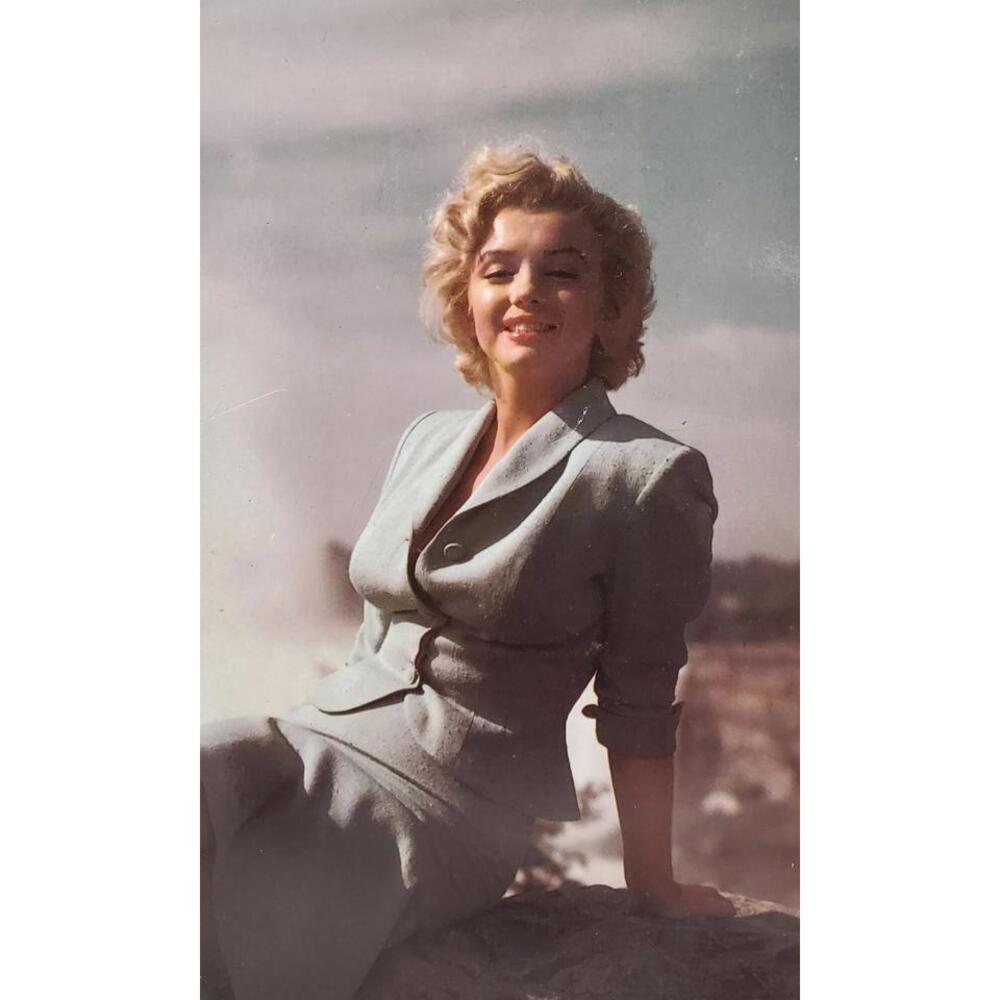 Vintage 80's Marilyn Monroe Niagara Falls 1950s Vintage Color Photo Print 12x15" - Picture 2 of 4